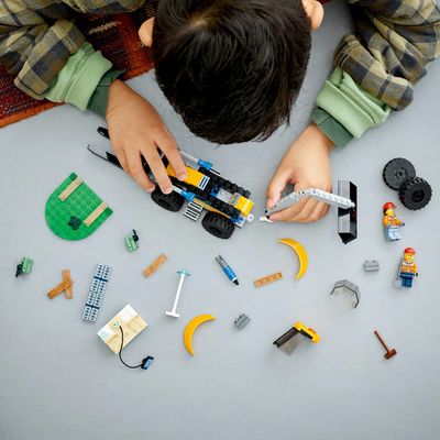 Магазин обуви Конструктор LEGO City Экскаватор 60385