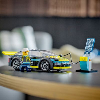 Магазин взуття Конструктор LEGO City Електричний спортивний автомобіль 60383